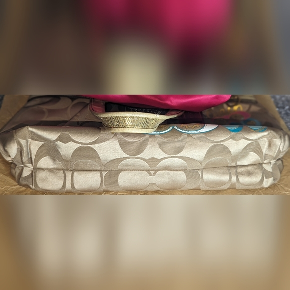 Coach Poppy Daisy Pop C Applique Tote - Picture 10 of 13